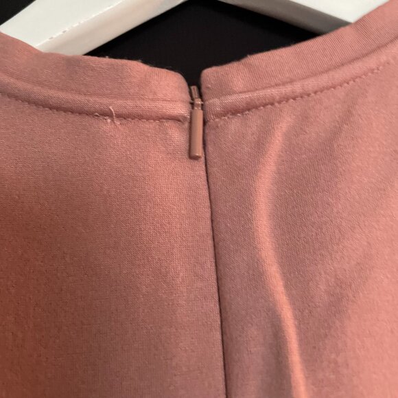 Beautiful BABATON Fitted Midi Dress: Size XS/S - Picture 5 of 11